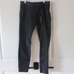 GUESS Power Skinny Ultra blck coated low rise jean